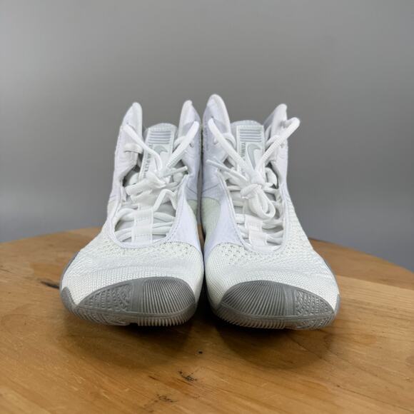 Nike Tawa Mens Size 7.5 White Metallic Silver Flyknit Wrestling Shoes CI2952-100 - Picture 2 of 8